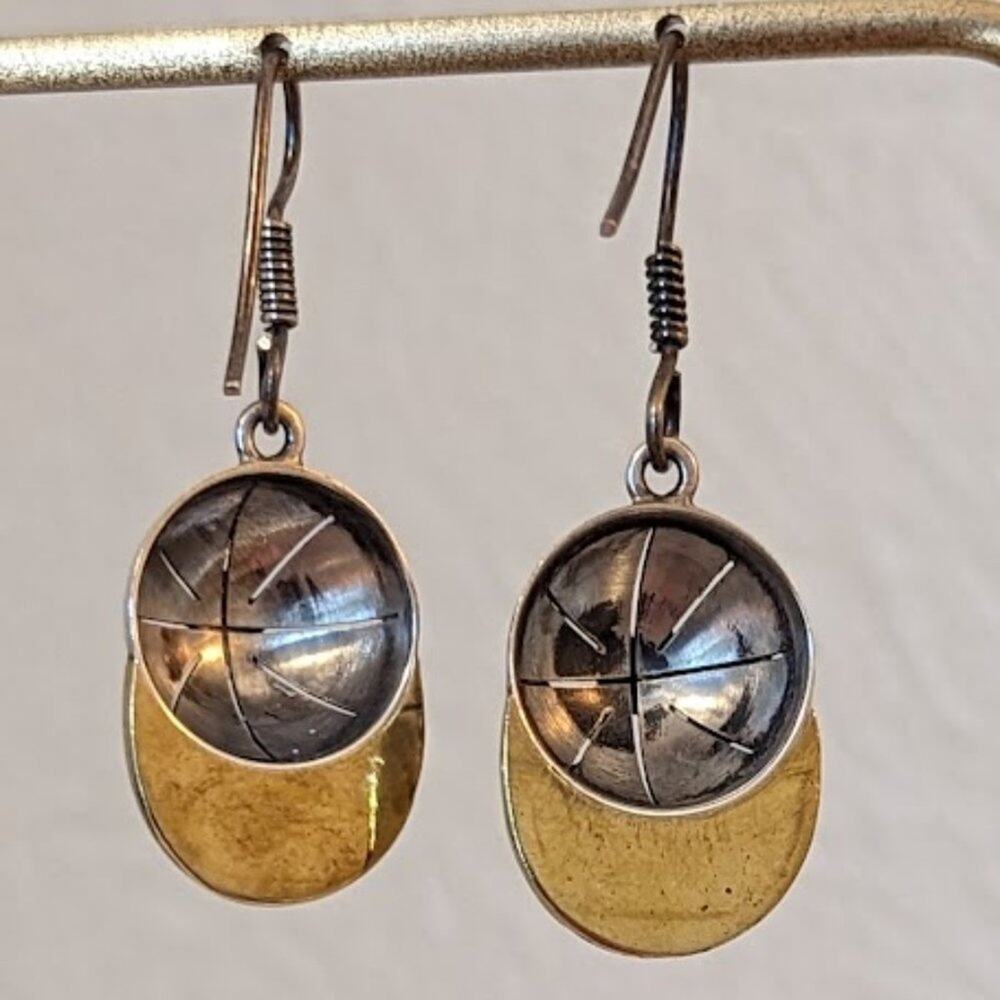 Two Tone Metal Dangling Baseball/Jockey Cap Earrings - Picture 5 of 6